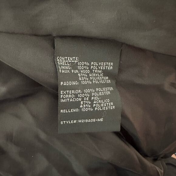 All in Motion Short Puffer Jacket - Picture 4 of 5